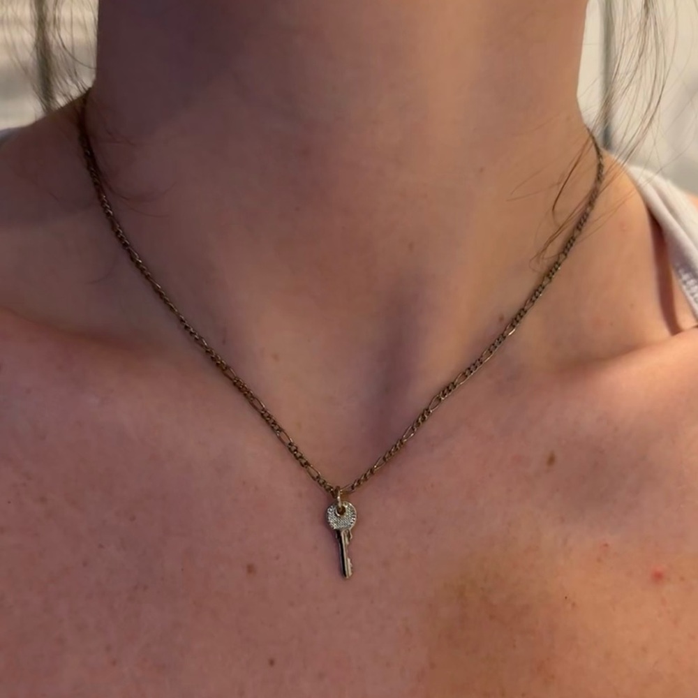 Key Necklace Set - Picture 6 of 16